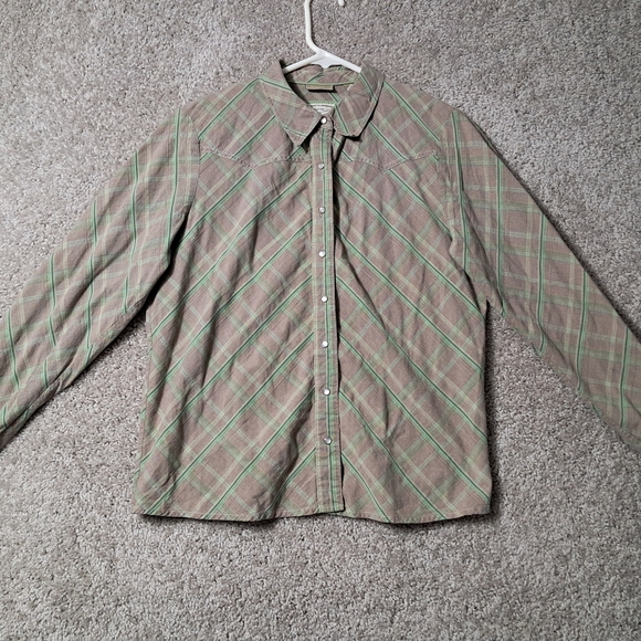 Ruff Hewn Tops - Ruff Hewn Womens Medium Pearl‎ Snap Shirt Brown and Green Checkered